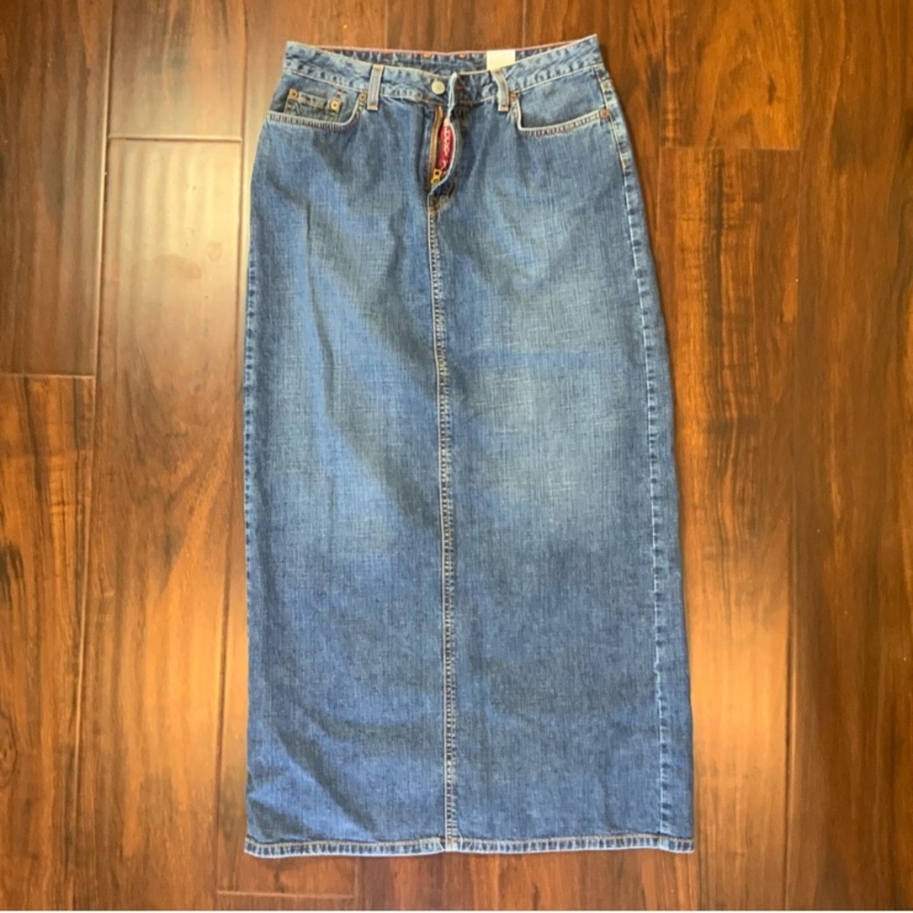Vintage Lucky Brand women’s Y2K, 2000’s denim pencil straight jean midi skirt 8